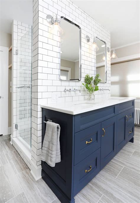 navy blue master bathroom ideas.